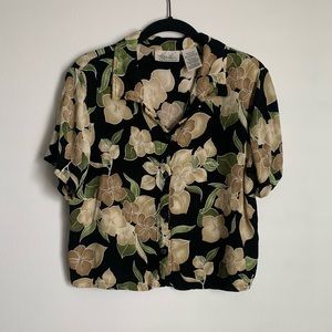 Kathie Lee floral shirt